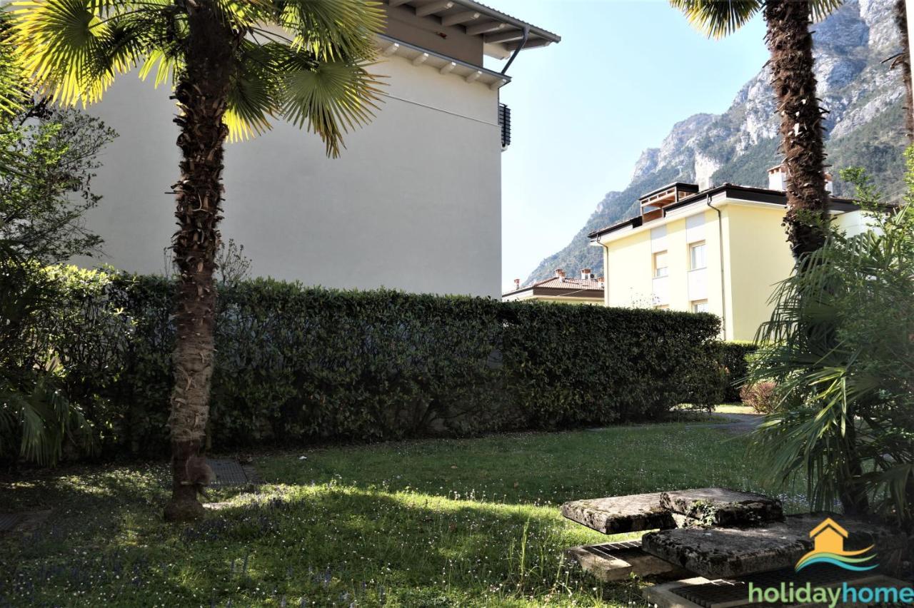 Green relax apartment Riva del Garda Buitenkant foto